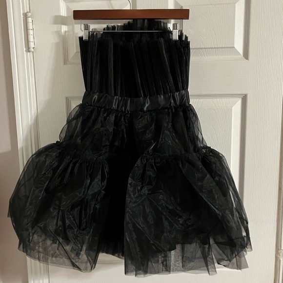 Black tulle dress - Picture 4 of 6
